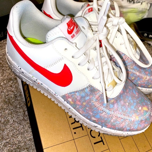 Nikes - Picture 3 of 3